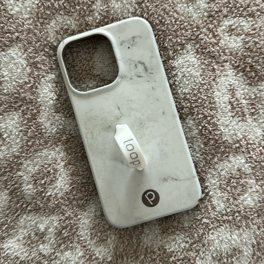IPhone 13 Pro Loopy Case